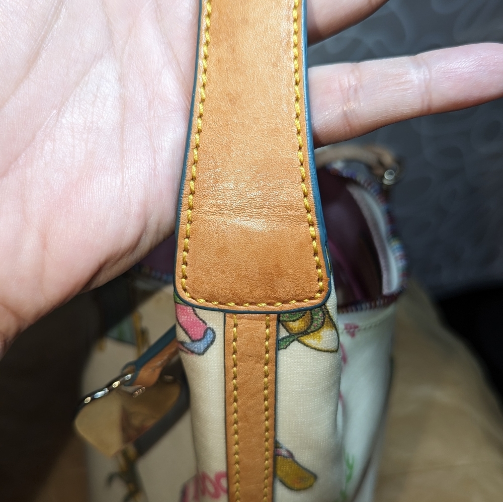 Dooney & Bourke Y2K Beach Small Bucket Bag W/ Rainbow Zipper EUC - Picture 11 of 14